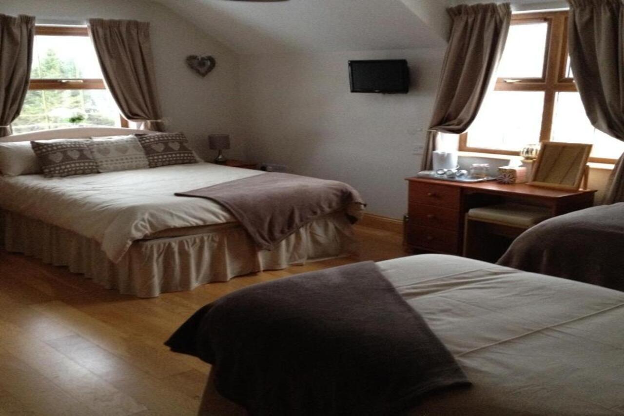 Bed and Breakfast Glenn Eireann House Cushendall Esterno foto