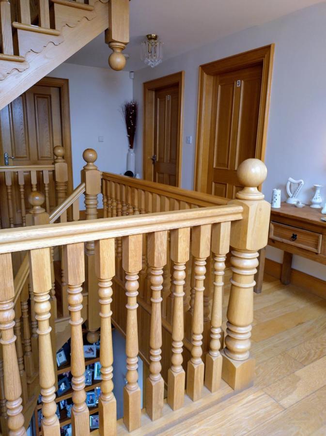 Bed and Breakfast Glenn Eireann House Cushendall Esterno foto