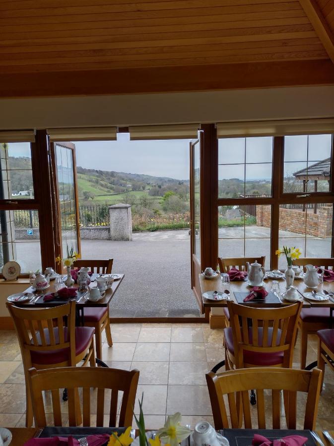 Bed and Breakfast Glenn Eireann House Cushendall Esterno foto