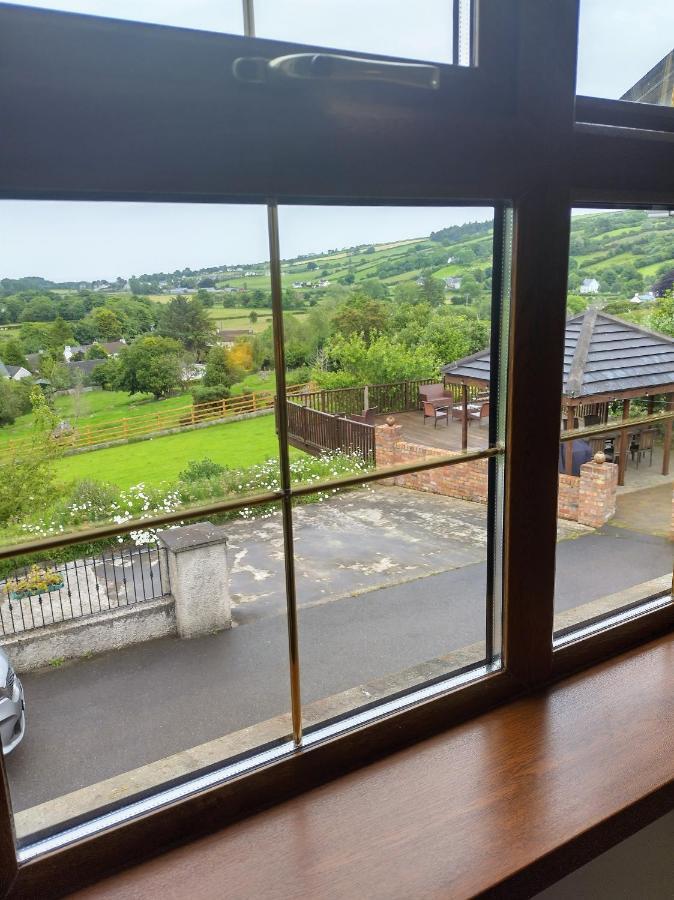Bed and Breakfast Glenn Eireann House Cushendall Esterno foto