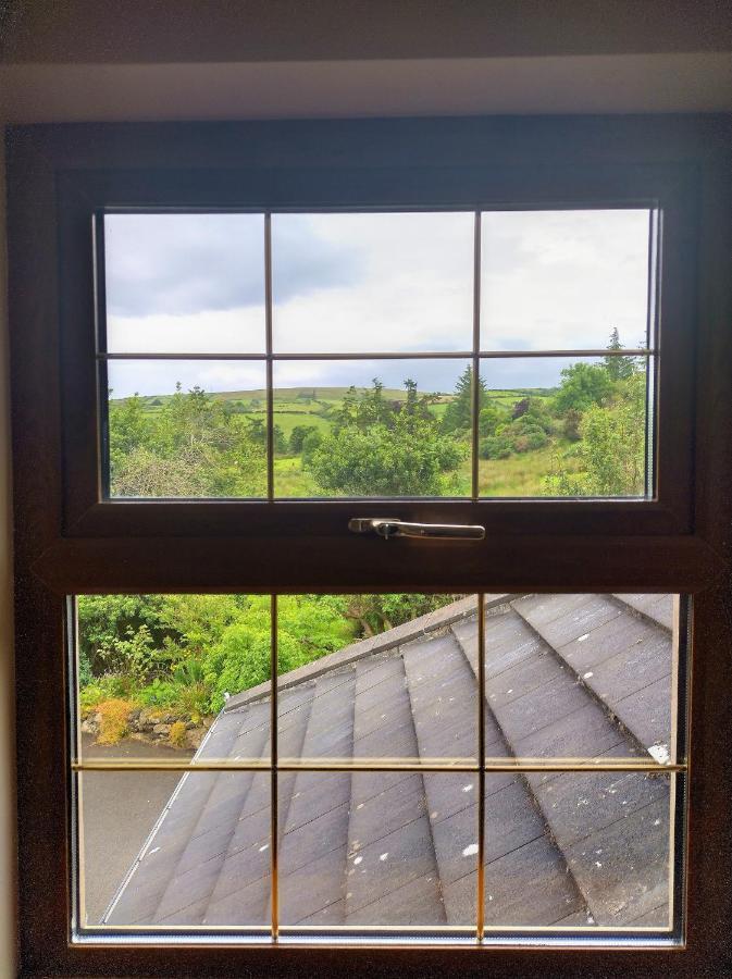 Bed and Breakfast Glenn Eireann House Cushendall Esterno foto