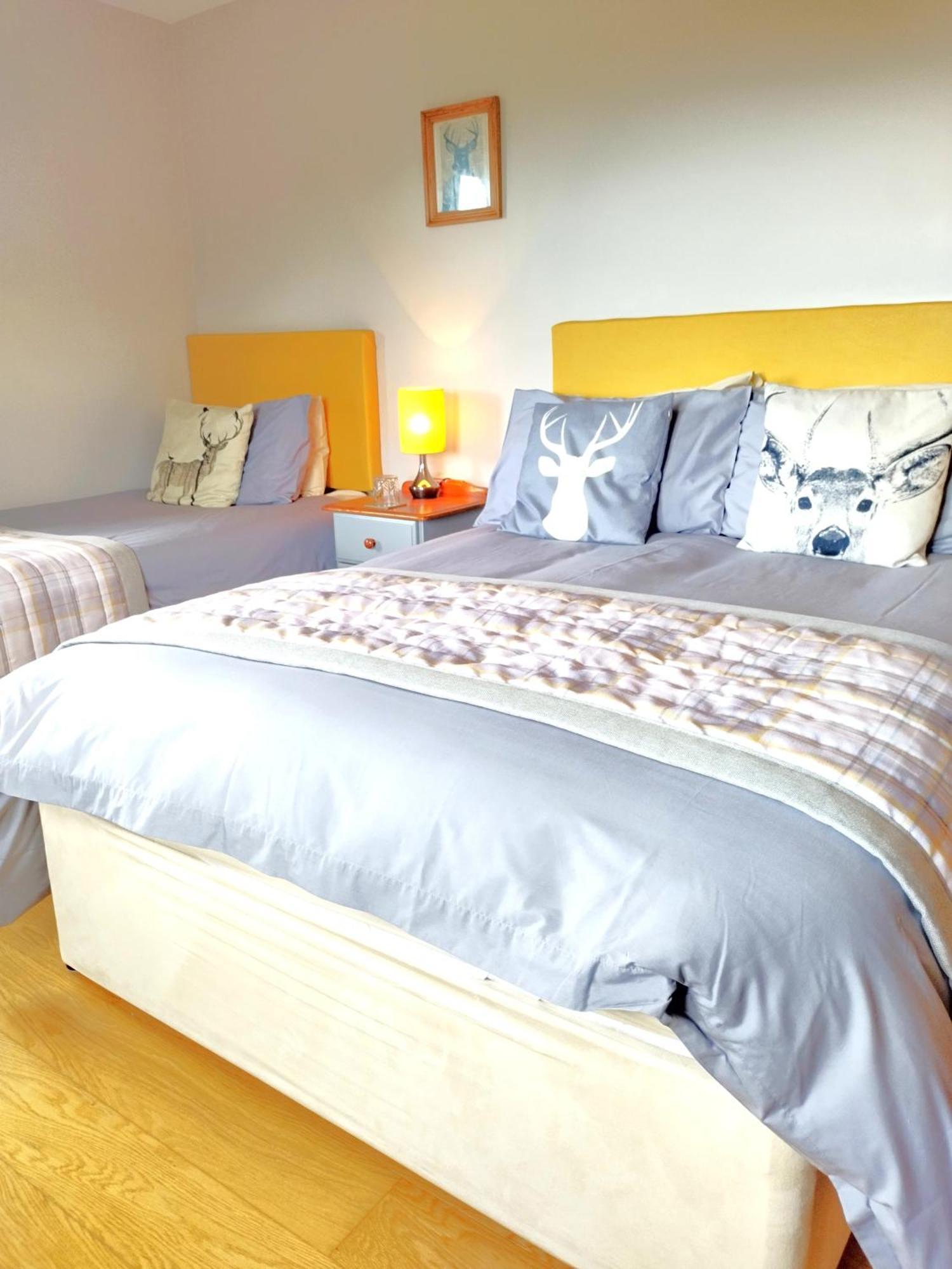Bed and Breakfast Glenn Eireann House Cushendall Esterno foto