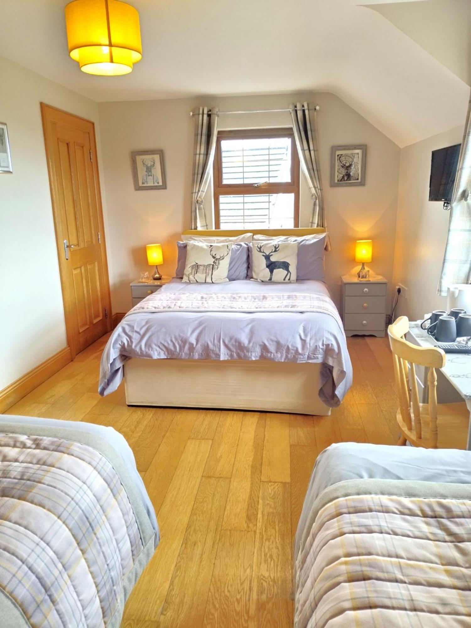 Bed and Breakfast Glenn Eireann House Cushendall Esterno foto