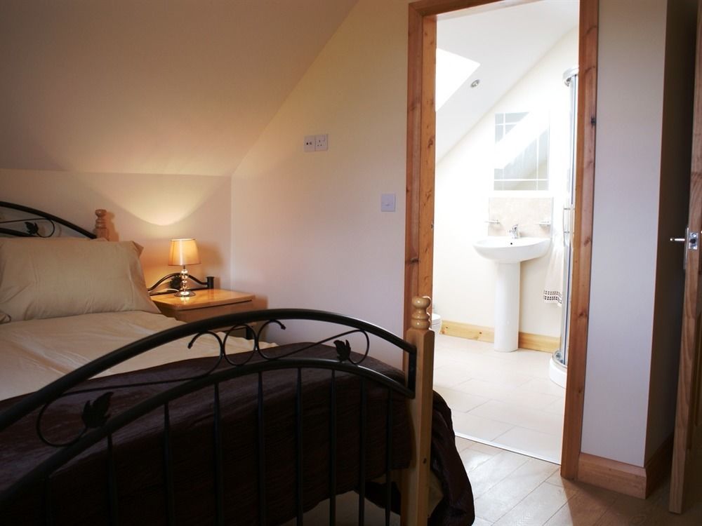 Bed and Breakfast Glenn Eireann House Cushendall Esterno foto