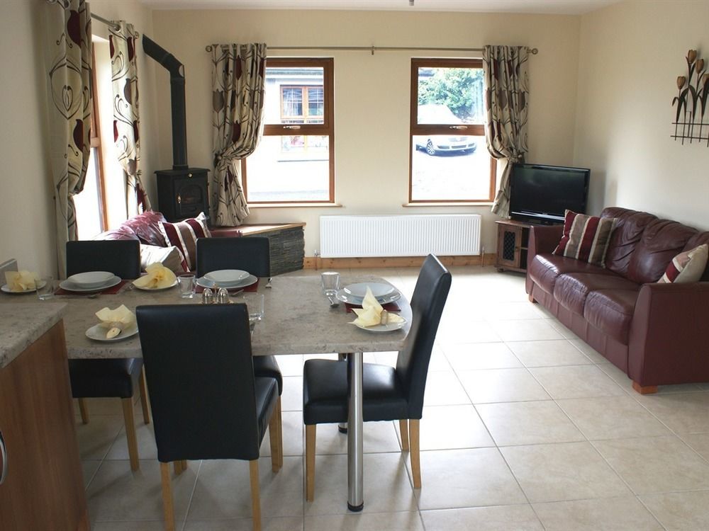Bed and Breakfast Glenn Eireann House Cushendall Esterno foto