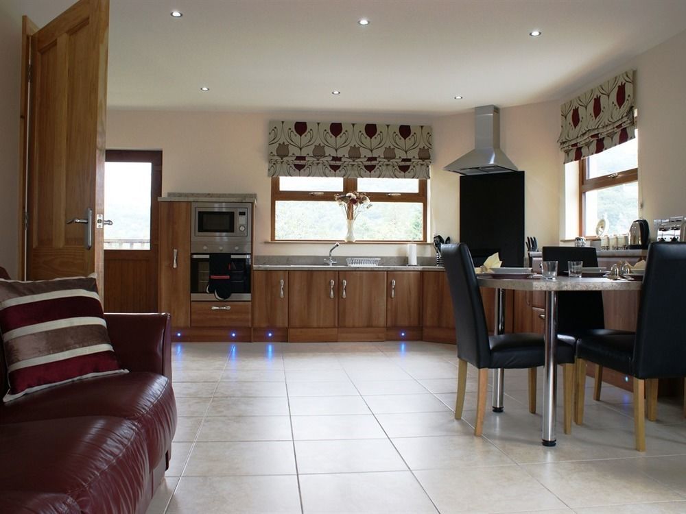 Bed and Breakfast Glenn Eireann House Cushendall Esterno foto